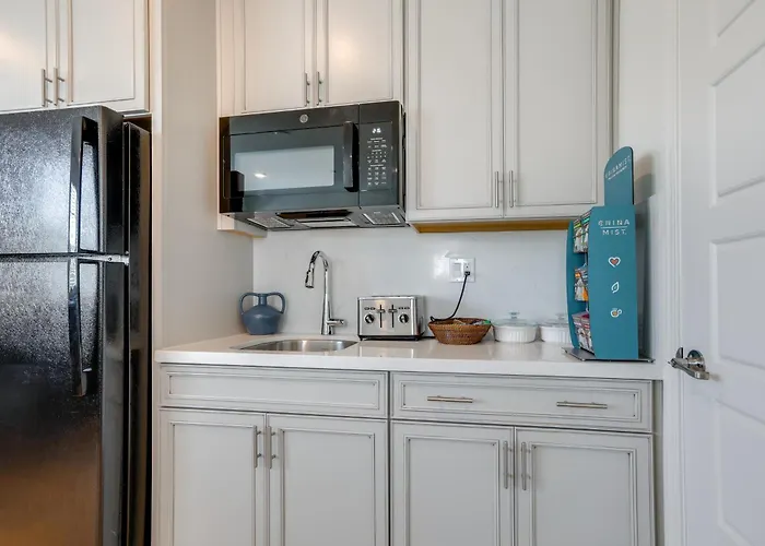 Cozy & Convenient Residential Duplex In Woodland